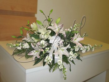 Cubre cajón de flores variadas